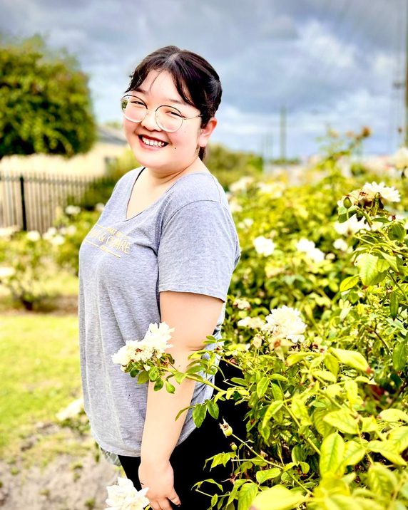 Vivienne, Assistant Educator